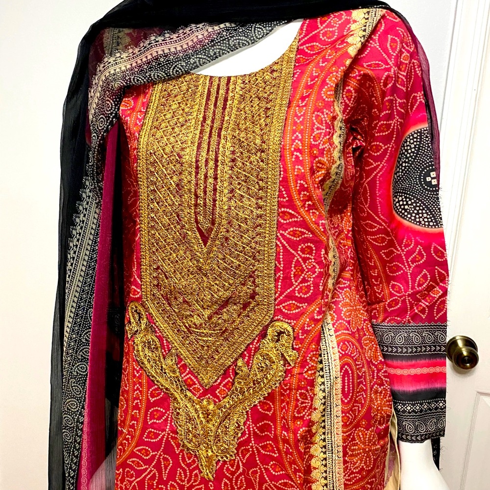Pakistani/indian dresses